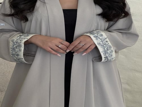 عباية شادن