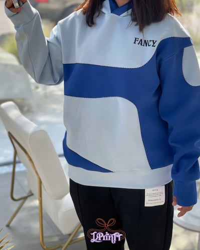 بوكس اهداء بلوفر بوكيه ورد + مق