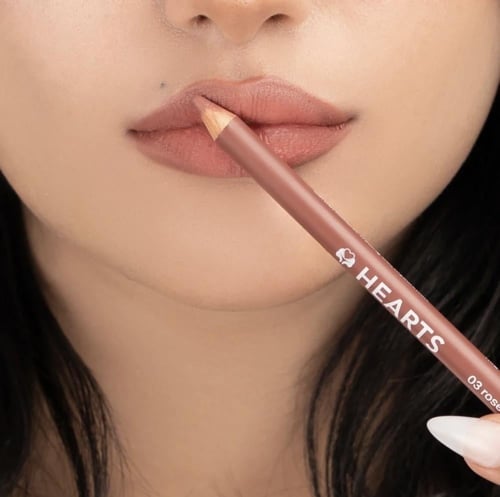 محدد شفاه ألماني من هارتس 03 روز بيري