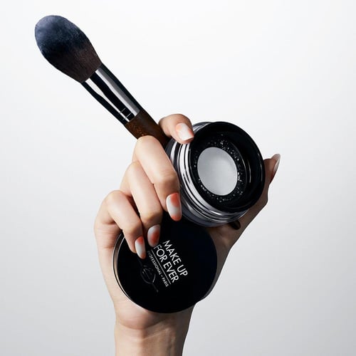 بودرة منثورة لوس باودر شفافة ميك اب فور ايفر الترا...