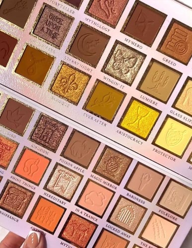 باليت تاج الجمال من بي لويس P. Louise If The Crown...