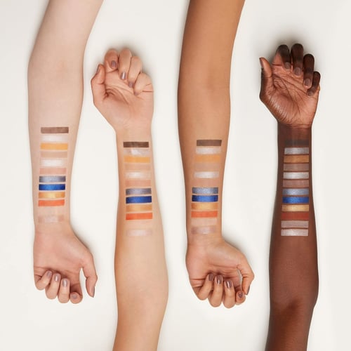 باليت ظلال عيون ويلكم تو لندن من ايسنس essence