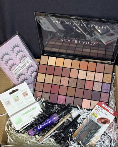 باكج العيون المتكامل 7 قطع – إطلالة عيون كاملة بسع...