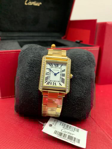 كارتير نسائي