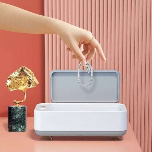 تنظيف النظارات وعدسات اللصقة بالموجات الصوتية المح...