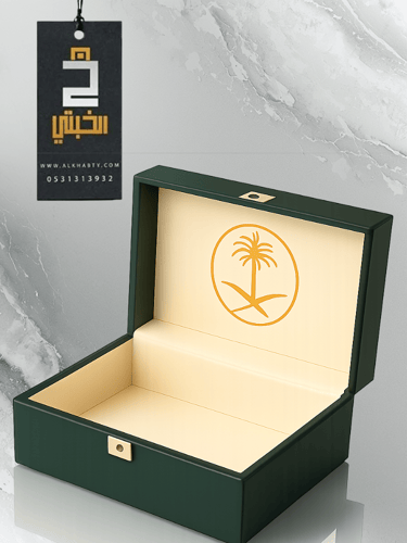 علب جلد زيتي للإهداء