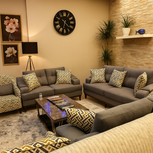 طقم كنب 7 اشخاص .