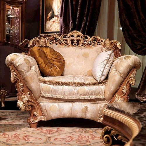 طقم كنب 7 اشخاص .