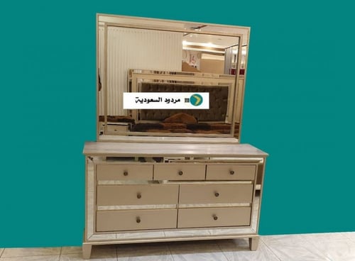 غرفة نوم نفرين