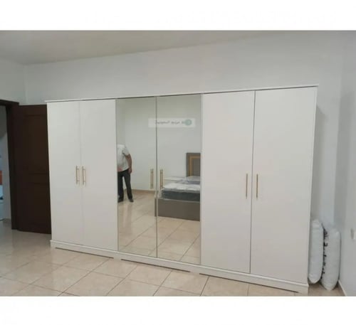 غرفة نوم نفرين