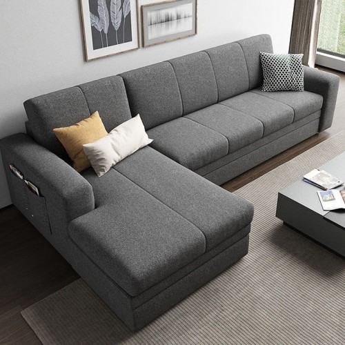 كنبة من القماش بتصميم مميز