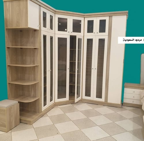 غرفة نوم فاخرة – خشب تايلندي – سرير مع دولاب وتسري...