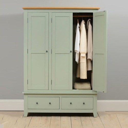 دولاب الخزانة