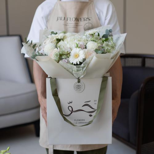 SMALL BOUQUET