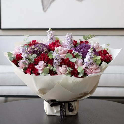 MEDIUM STANDING BOUQUET