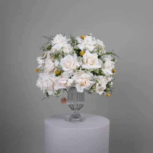 MEDIUM VASE