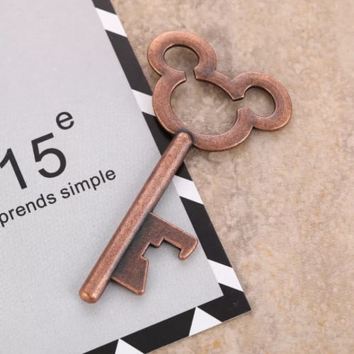 مفتاح/ مفك بشكل ميكي ماوس