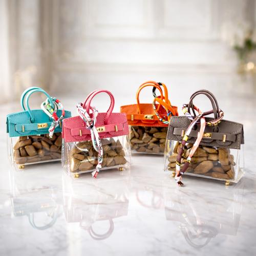 توزيعات فاخرة بألوان متعددة