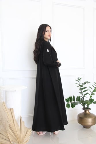 عباية بقماش لمار مع قيطان بالاطراف بقصة ياقه