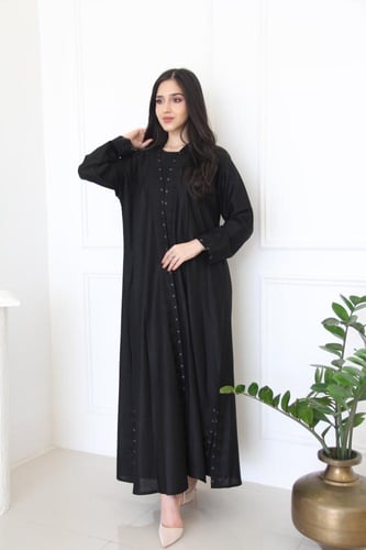 عباية بقماش لينن هندي طبيعي اسود مع تطريز يدوي بال...