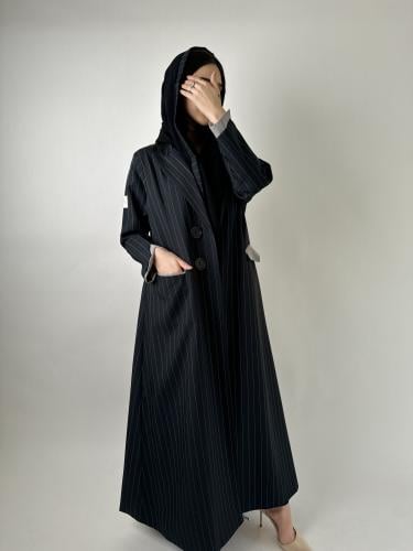 عباية بقماش جوري مقلم مع جيوب امامية مبطنه من الدا...
