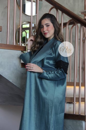 عبايه قماش شانتون تفته بموديل انيق