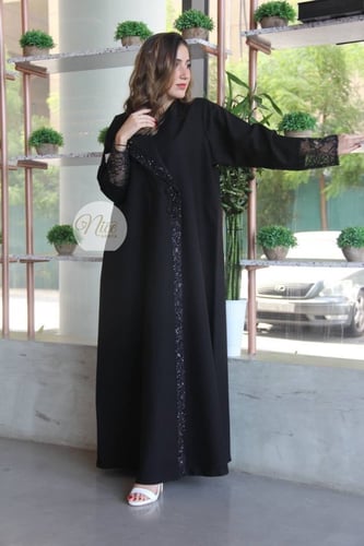 عبايه قماش لمار اسود مع شيفون بشك بالاكمام و الياق...