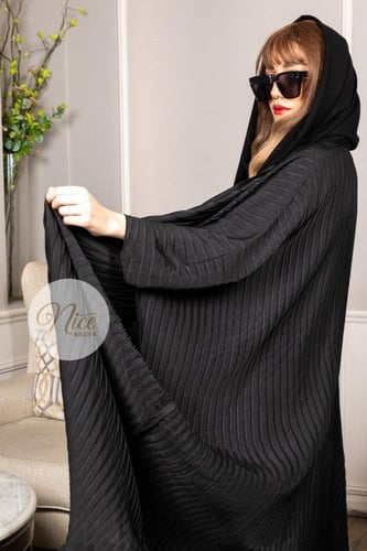 عبايه بشت اسود قماش كوري مكسر