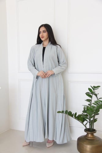 عباية بقماش كريب مغسول صيفي لون تيفاني نص كلوش مع...