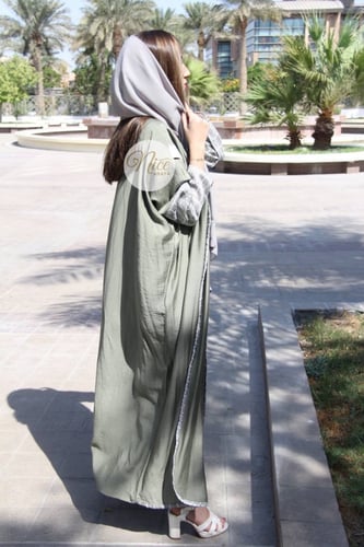 عبايه قماش لينن كلاسك ب لون انيق