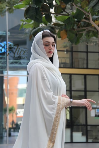 عبايه بشت قماش ملكي