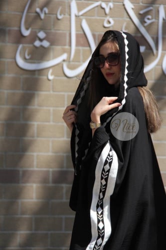 عبايه بشت قماش كريب بحريني