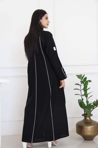 عباية بقماش لمار اسود مع قيطان ابيض