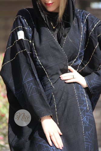 عبايه قماش كوري بتطريز انيق مع طرحه مطرزه