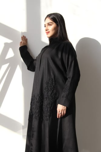 عباية بقماش لينن مع شك