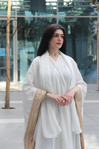 عبايه بشت قماش ملكي