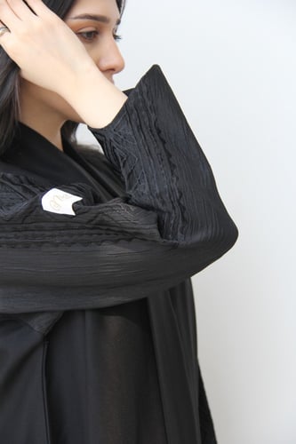 عباية بقماش لمار و الكم جاكار