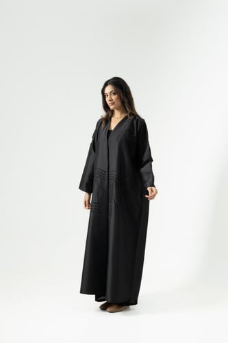 عباية بقماش تفته سلة كوري مع شك بالامام