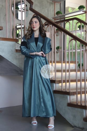 عبايه قماش شانتون تفته بموديل انيق