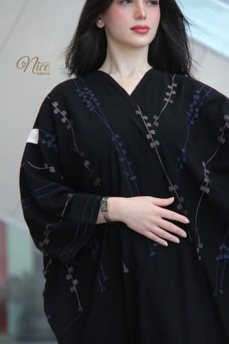 عبايه بقماش المستقبل كوري قصه فراشه مع تطريز ناعم