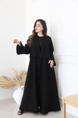 عباية بمقاش لمار بتصميم انيق وثنيات فاخرة