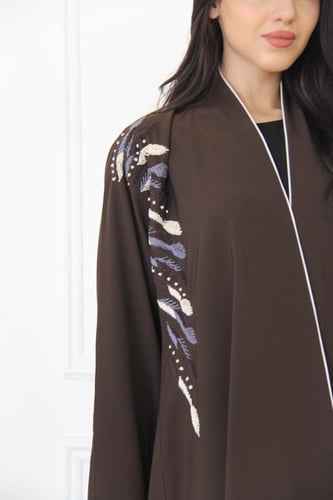 عباية بقماش كريب اكراني صيفي مع شك يدوي