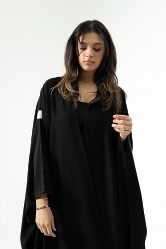 عباية بقماش حرير كوري لون اسود