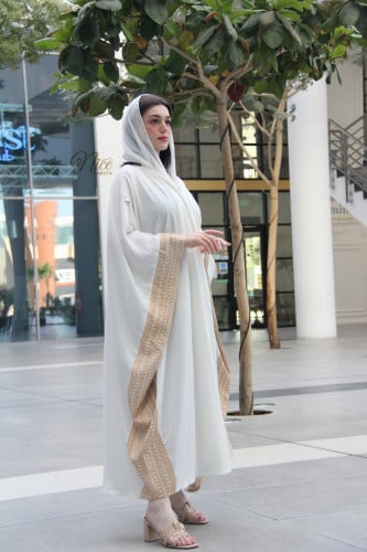 عبايه بشت قماش ملكي