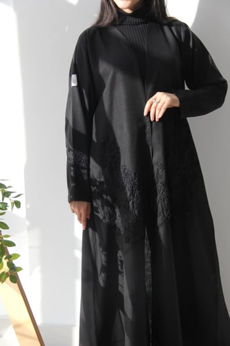 عباية بقماش لينن مع شك