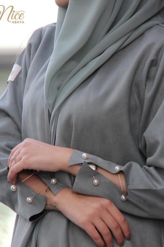 عباية شتوية بقماش شمواه و كم قصه انيقه و لولو