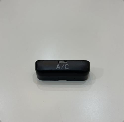 زر الكمبرسر A/C