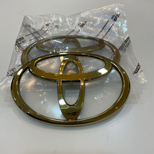 علامة تويوتا ذهبي سبير علاق اصلي