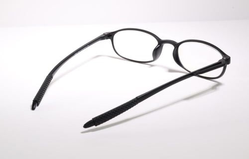 نظارة قراءه صغير