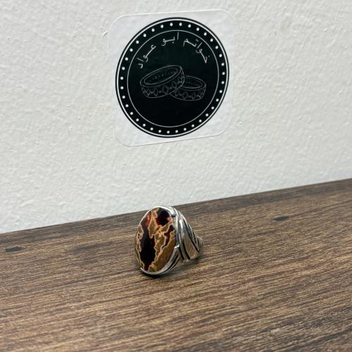 A Yemeni agate ring, Khuraithi, cherry-colored